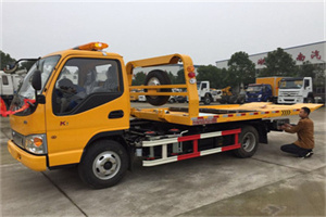 中兴镇哪里有拖车服务