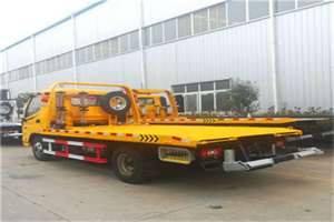 中兴镇附近拖车救援搭电